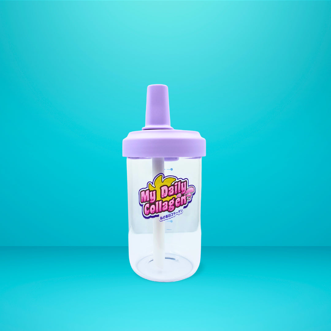 Clear Glass Cup with Lid and Straw